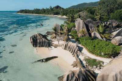 Top 3 Most Beautiful Beaches in the World